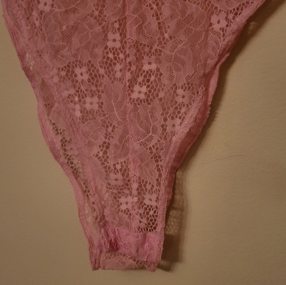 Pink lace and sheer bodysuit - Picture 3 of 7